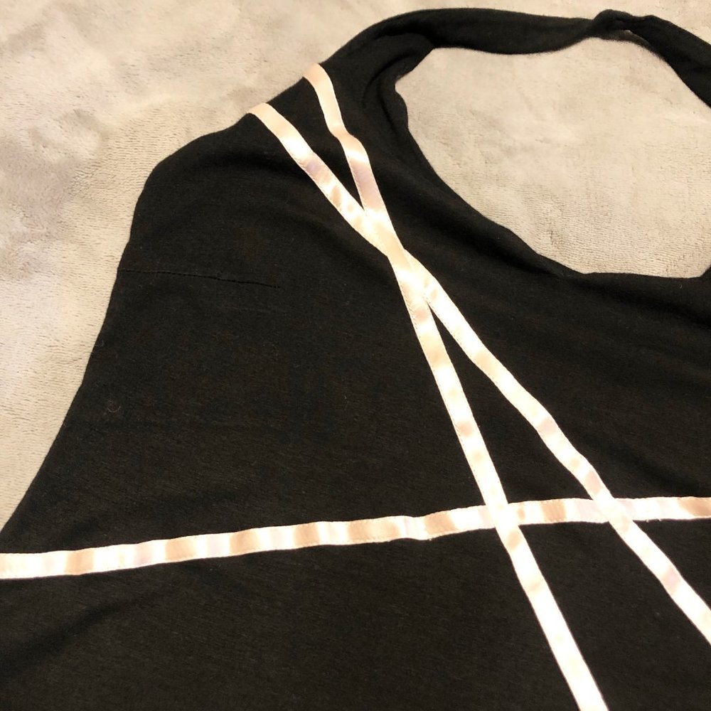 Gorgeous Nicole Miller Halter - Picture 10 of 13